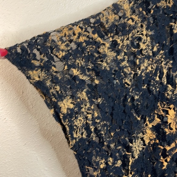 Blue Buttcup Womenβs Sheer Lace Tunic Top Kimono Black Gold Tie-Dye Look Sz S - Picture 5 of 10